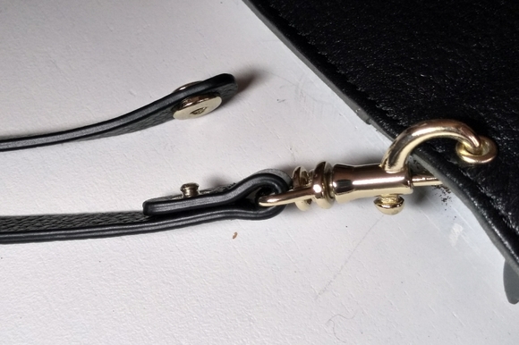 iPhone 6/6s Genuine Leather Folio Wristlet | RM - Picture 9 of 16